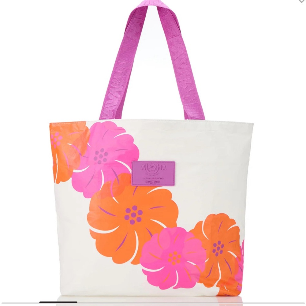 BNWT - ALOHA COLLECTION🌺HAWAIIAN AIRLINES Day Tripper Tote in Lei Pualani